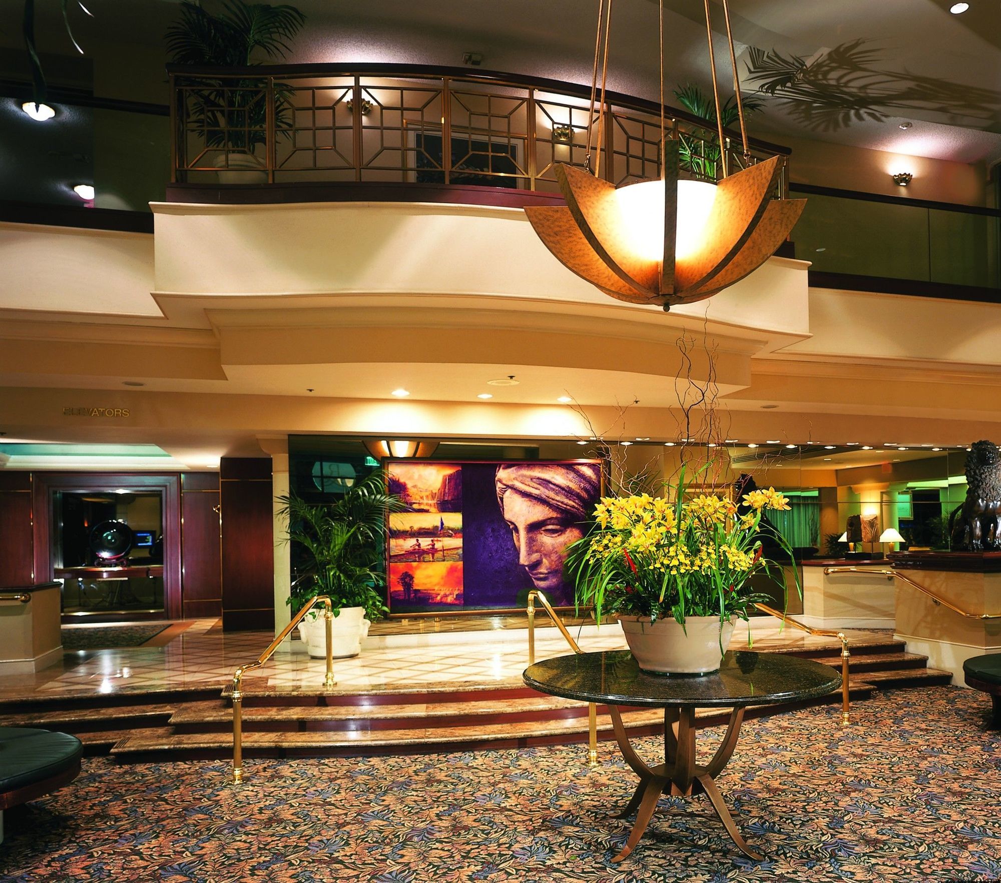 Hotel Renaissance Angeles Airport
