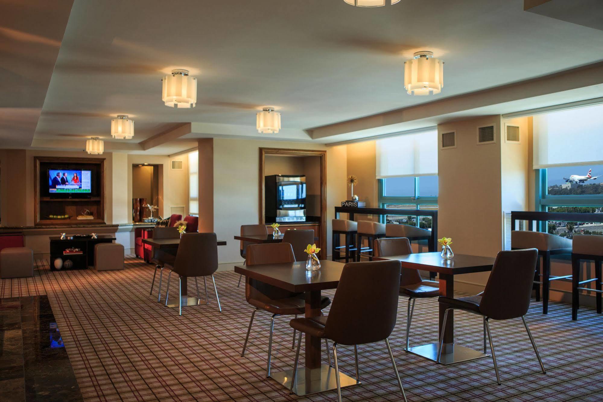 Renaissance Angeles Airport Hotel Los Angeles